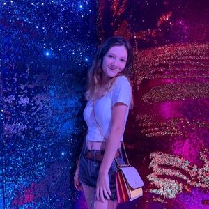 Meet your Posher, Amber